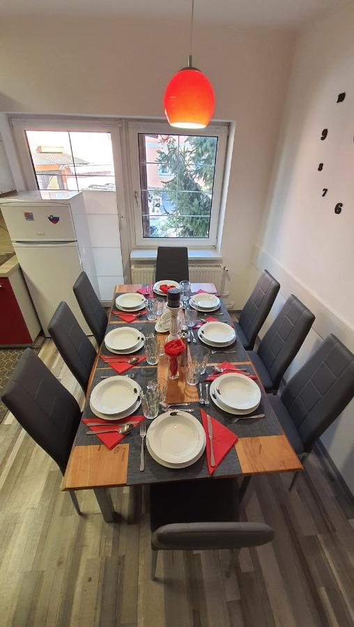 Apartma4Us Maribor Buitenkant foto
