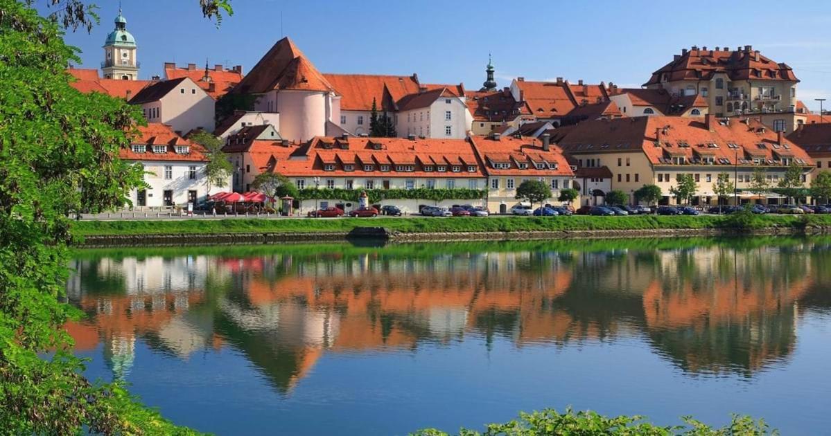 Apartma4Us Maribor Buitenkant foto