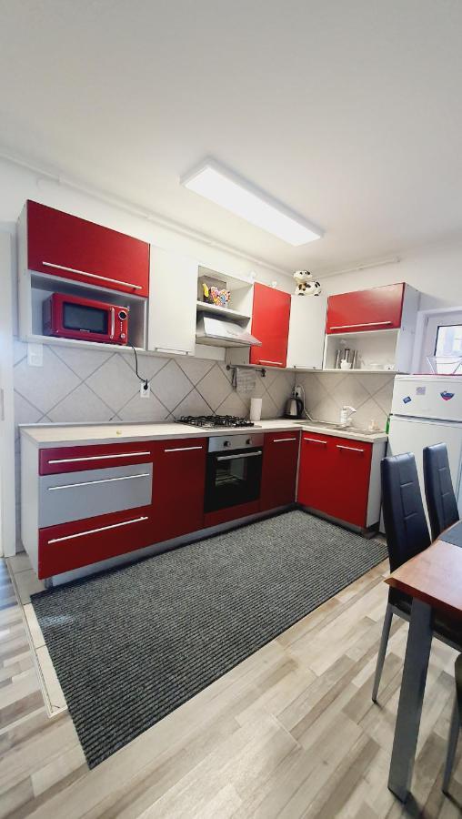 Apartma4Us Maribor Buitenkant foto